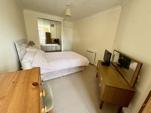 Bedroom- click for photo gallery